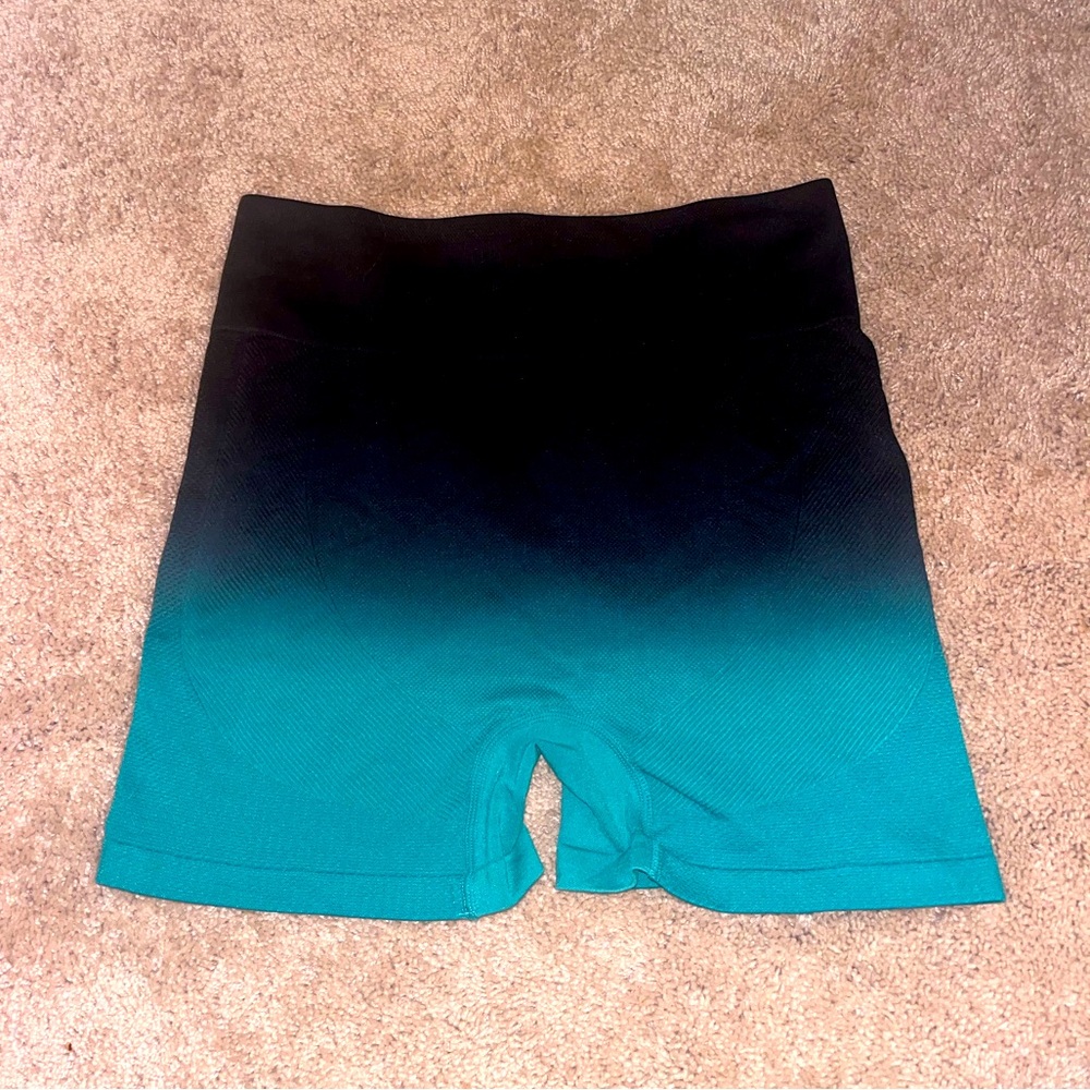 💙SHEIN Gym Shorts/Size Large